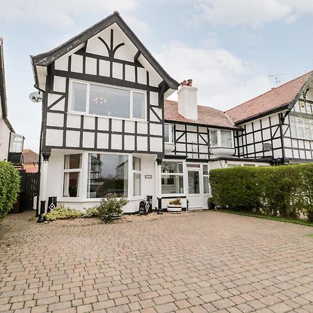 Glendalough Villa Colwyn Bay Eksteriør billede